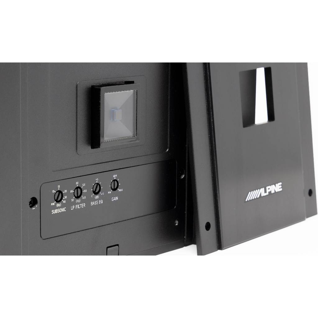 Alpine HDA-M80 Status Series mono subwoofer amplifier — 800 watts RMS at 2 ohms